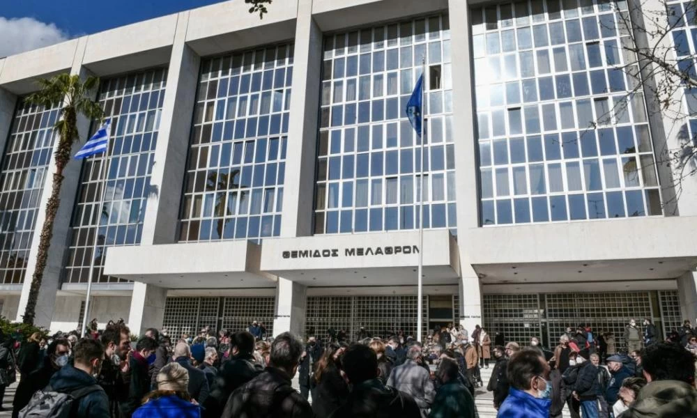 Κ. Βαξεβάνης: Απολογείται 18 Φεβρουαρίου